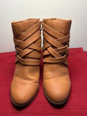 Charlotte Russe tan ankle boots - size 7 - Great Condition